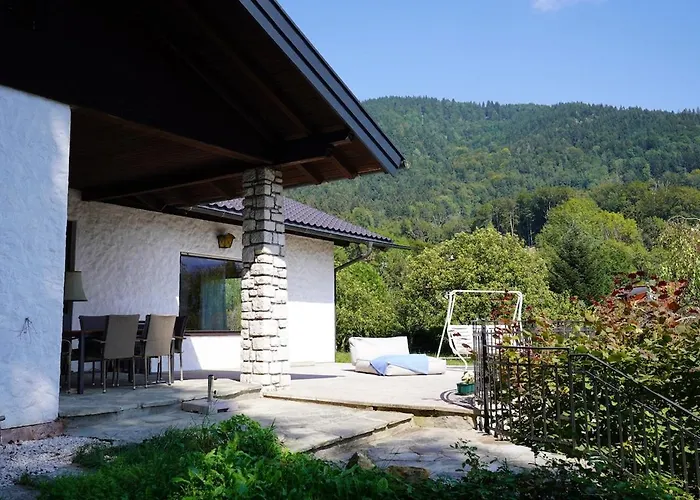 Mit Panoramablick & Terrasse Casa de Férias Unterach am Attersee