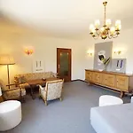 Mit Panoramablick & Terrasse Сasa de vacaciones Unterach am Attersee
