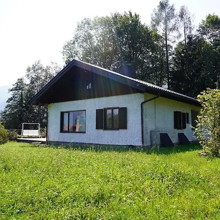 Mit Panoramablick & Terrasse Unterach am Attersee