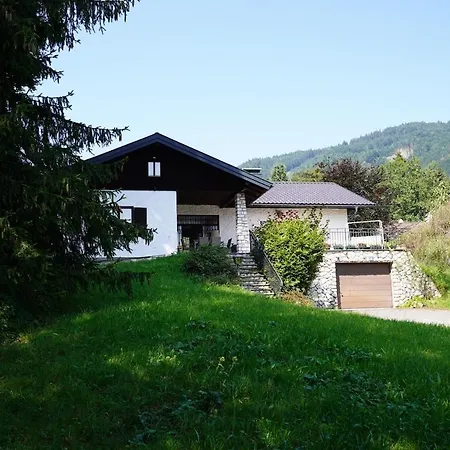 Mit Panoramablick & Terrasse *